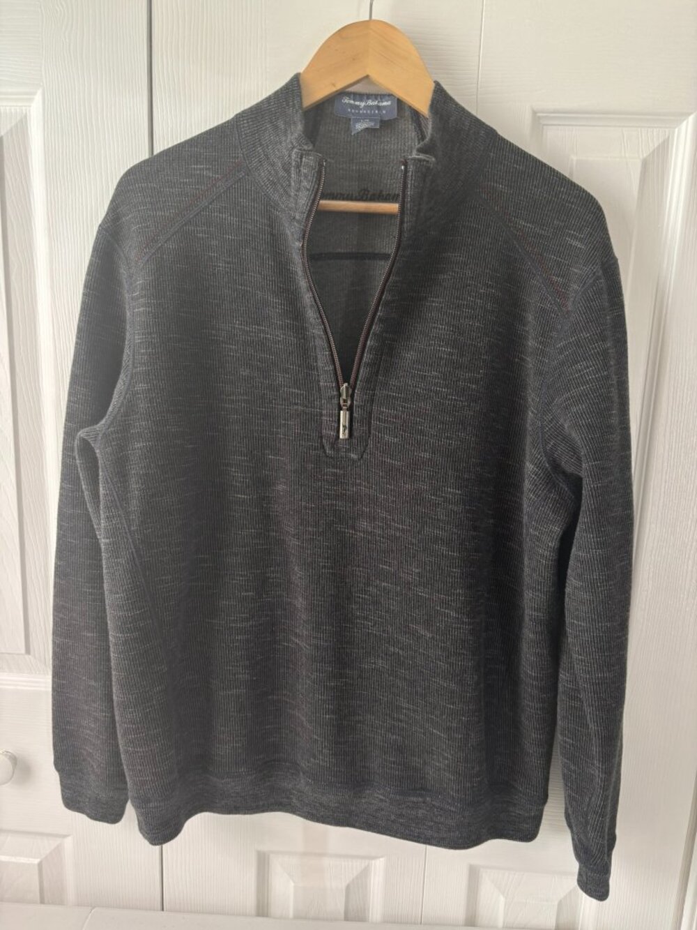 Tommy Bahama reversible sweater charcoal gray size L